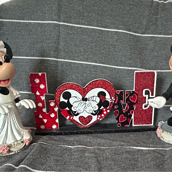 °o° MUST SEE Bride Minnie and Groom Mickey bobble heads with magnetic nose °o° - Picture 7 of 14